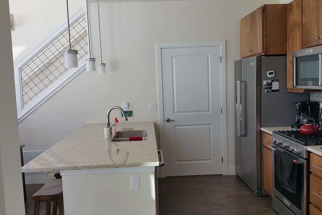 great working kitchen