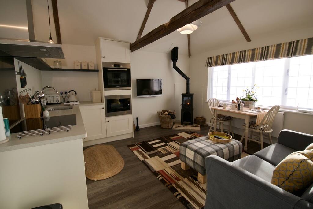 Kitchen and sitting area