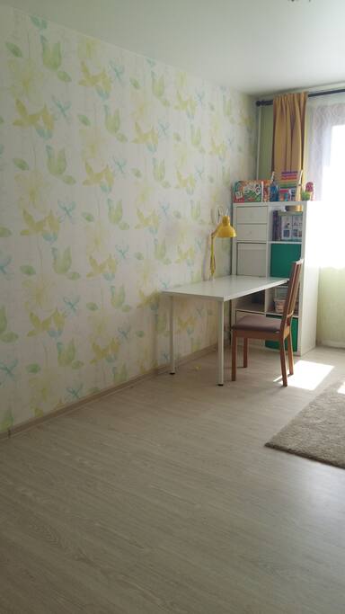 Work Desk in the living room.
Рабочий стол в гостиной.