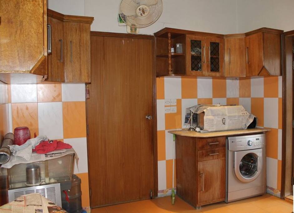 fitted kitchen