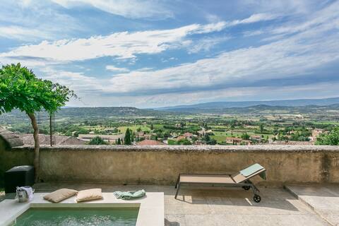 Bonnieux home, spectacular view, dipping pool