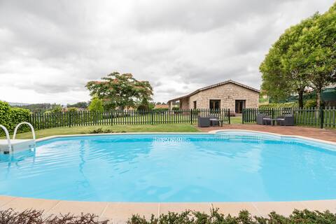 House with SWIMMING POOL A PEDRIÑA