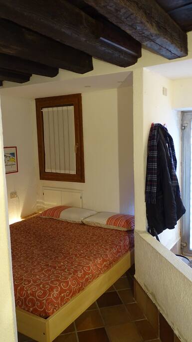 Double bed