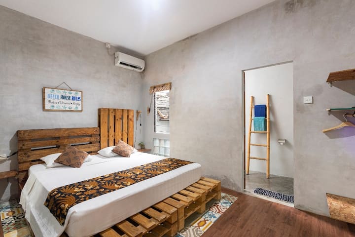 Surfer Garden Sanur Room 2