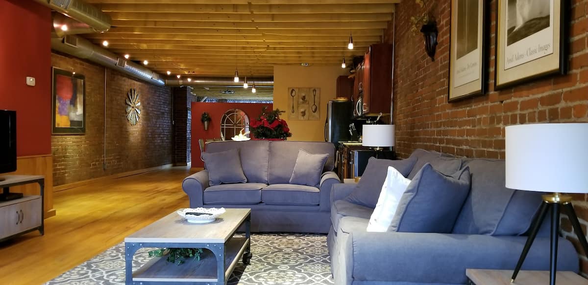 Strip District Airbnb loft