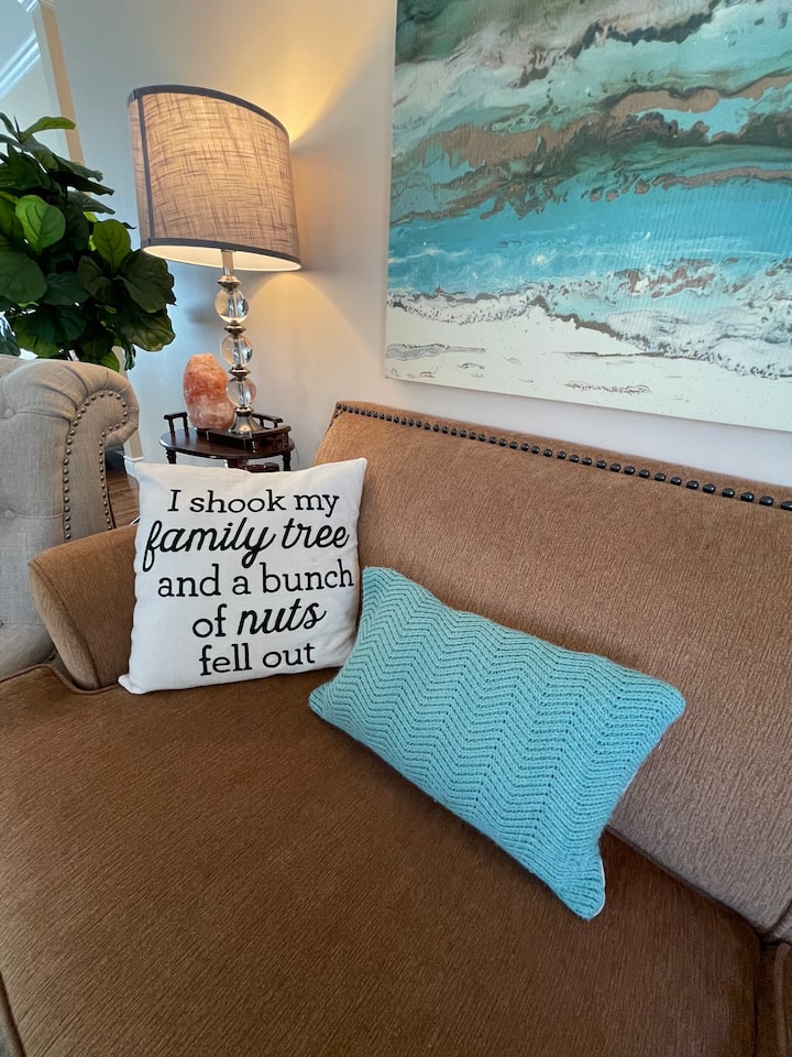 Ella's House - Kingston, Canada
