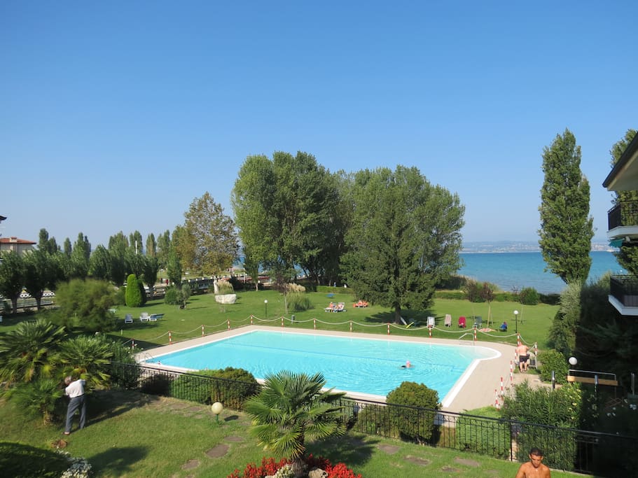 garden 4000 square meters and new pool