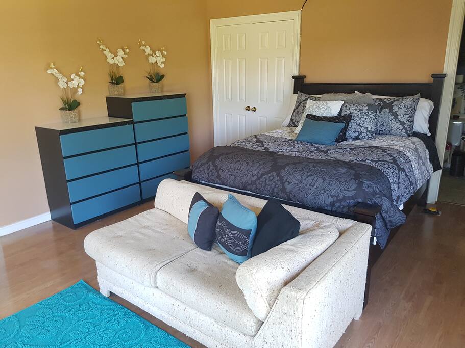 Queen Bed