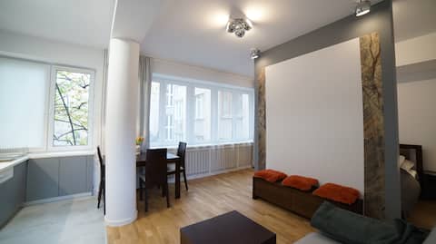 Successful Airbnb property: ✪ RustyCAT's studio ✪ in Warszawa