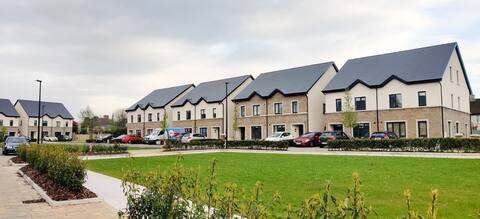New Luxurious Home Near Town Centre