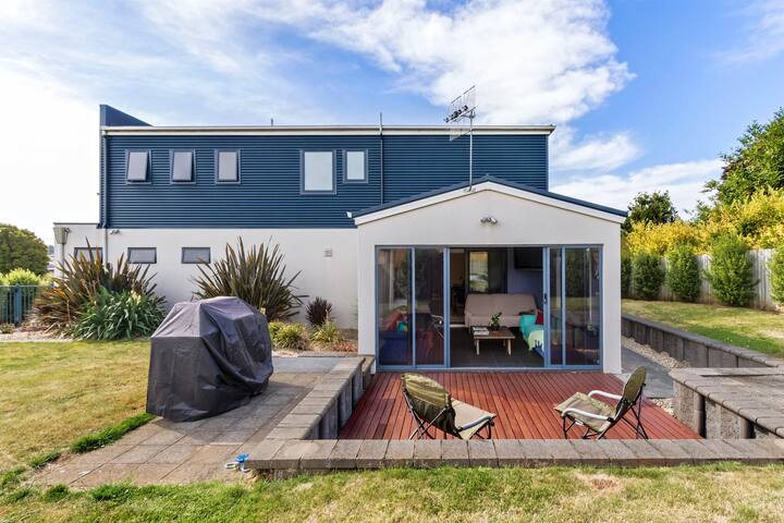 Madsen Retreat Whole First Floor Suite gallery image 4