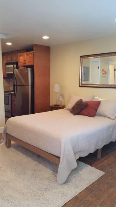Studio has 1 queen size bed.