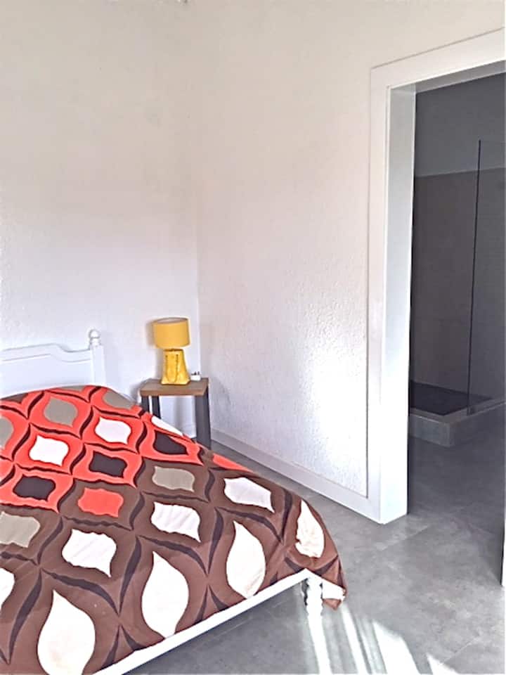 Schlafzimmer 2