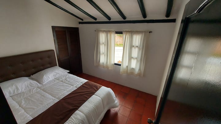 Habitación apartamento segundo piso