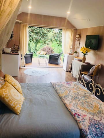 “Boho cottage”