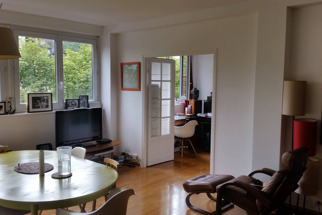 Appartement très lumineux et calme (vue sur cour arborée)