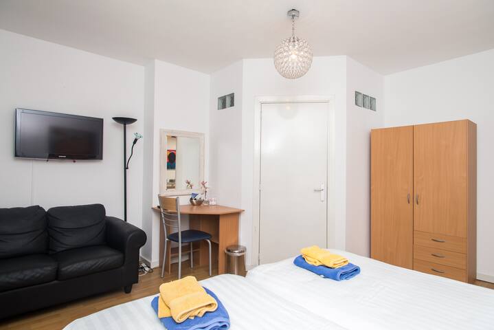 B&B for Groups near Beach & Kurhaus gallery image 5