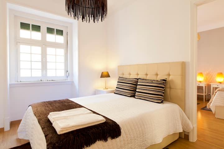 2号房： 1张双人床（ 2号床） 