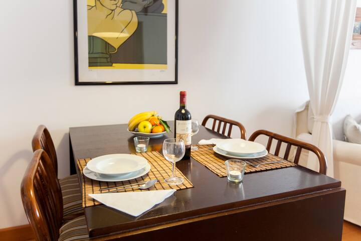 Lovely apartment with fabulous view north of Rome