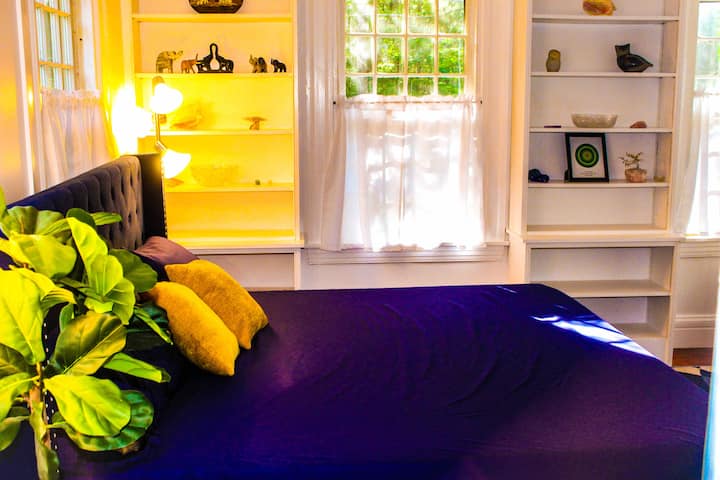 bračni krevet u prizemlju.