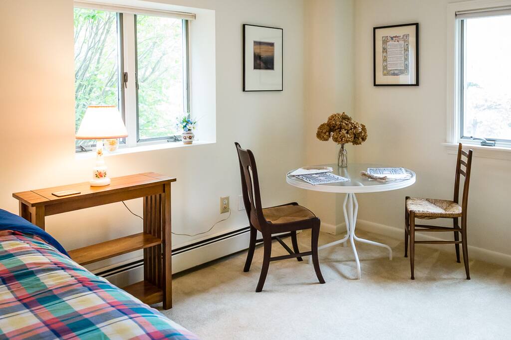 Breakfast nook