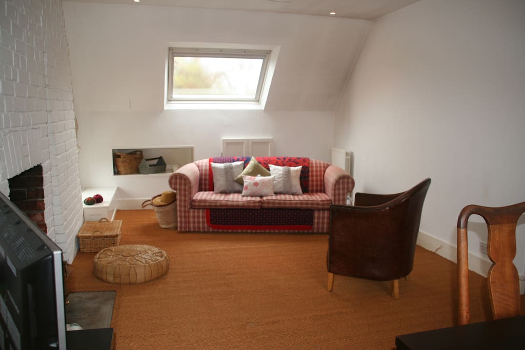 Living /dining room.