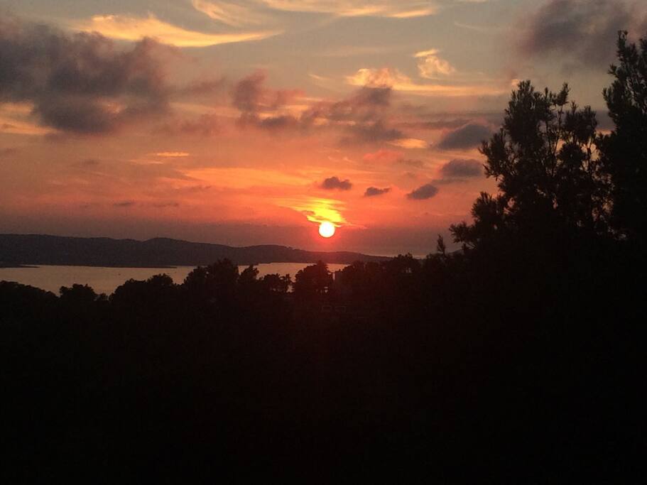 SUNSET VIEWS FROM THE HOUSE