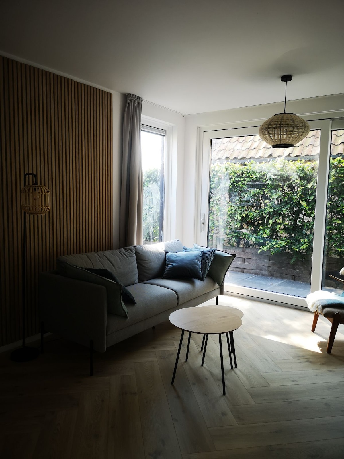 Top Airbnb: Beautiful guest suite with patio in Wijk 00