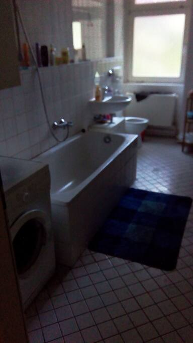 bathroom+washmachine