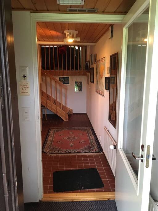 Entrance / sisääntulo