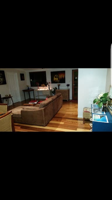 lounge room