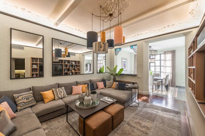 Interior Design Award Winner on Paseo de Gracia