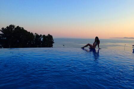 BlueBenalmadena: Romantic Beach Rental Apartament