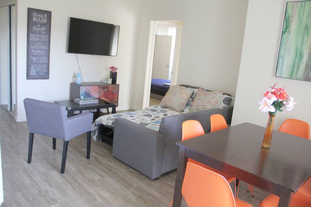 Open floor living and dining area