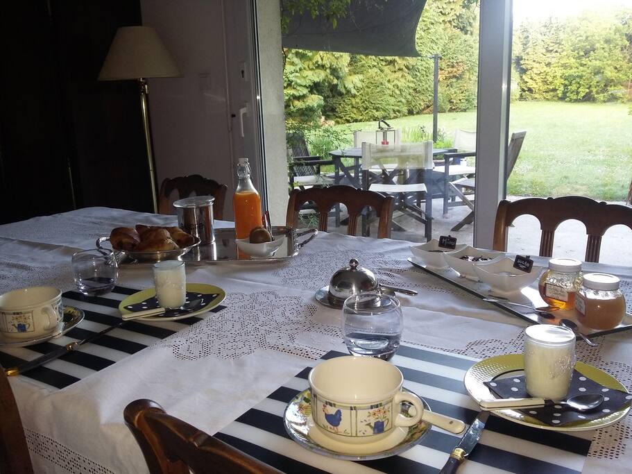 Le petit déjeuner fait maison.