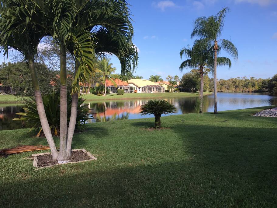 Large backyard that overlooks the lake. Perfect place to kayak!