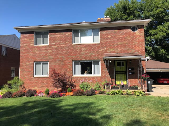 West Akron Apartment in a Great Location