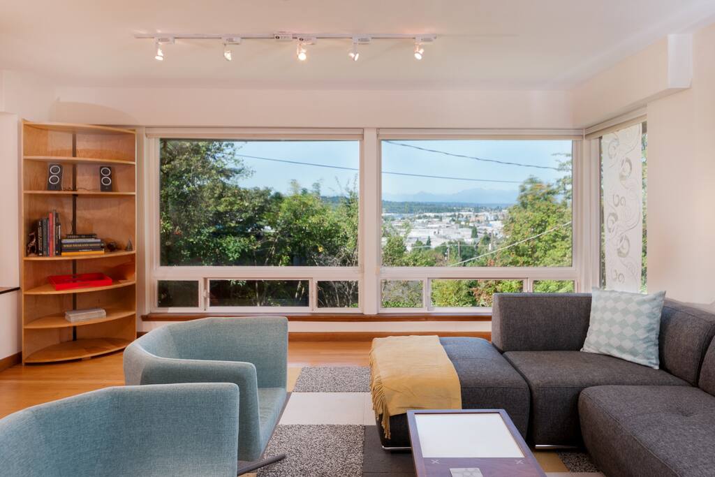 Room for conversation, reading, or just taking in the local beauty.