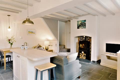 Rhydwen - Riverside Cottage - sleeps 3