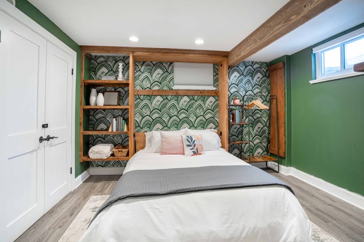 Chambre avec matelas Casper de taille queen size (moyennement ferme)