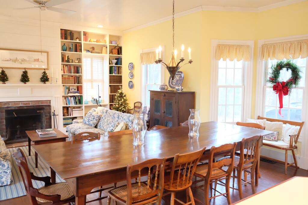 Kitchen/Family Room