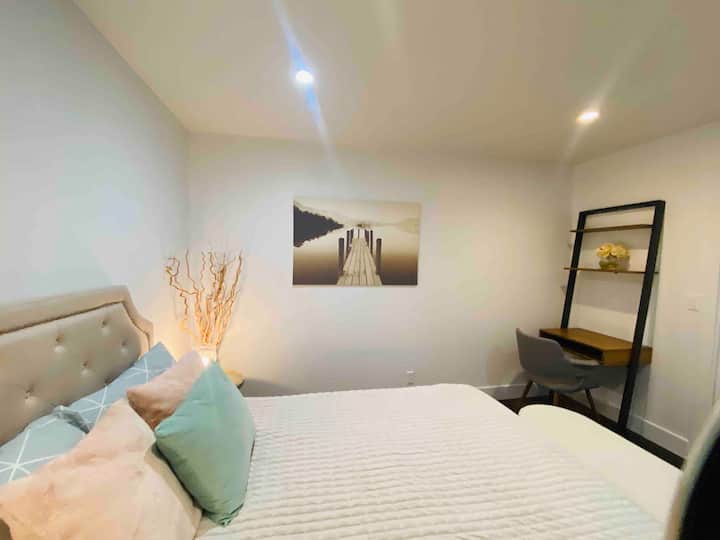 שני עם מיטת קווין סייז