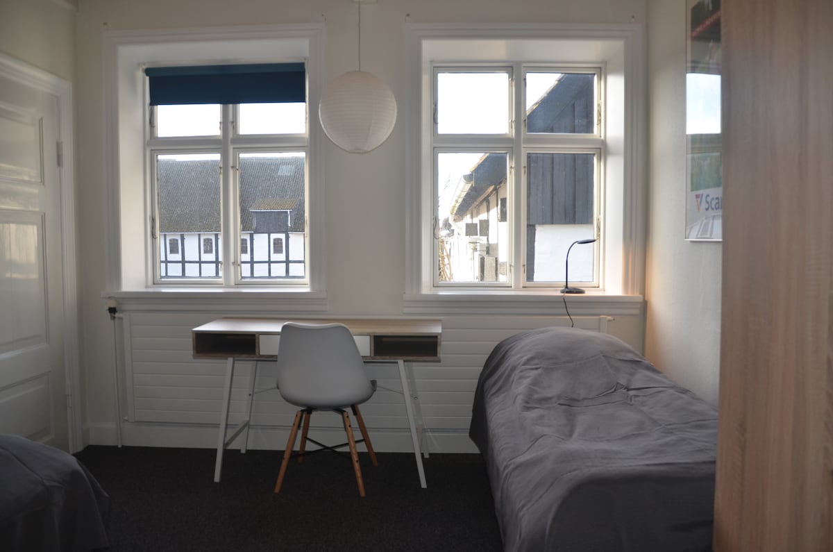 Spavaća soba 2: bračni krevet ili 2 jednostruka kreveta