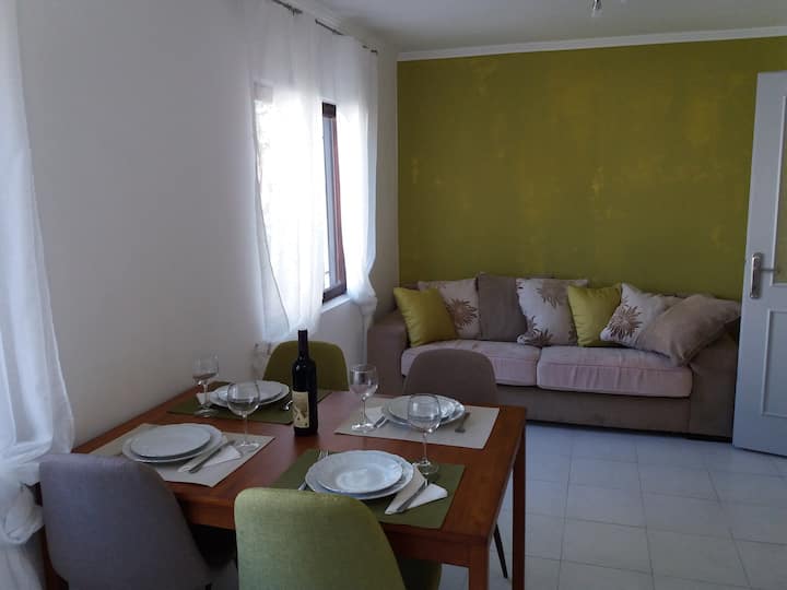 Sebule na eneo la kulia chakula