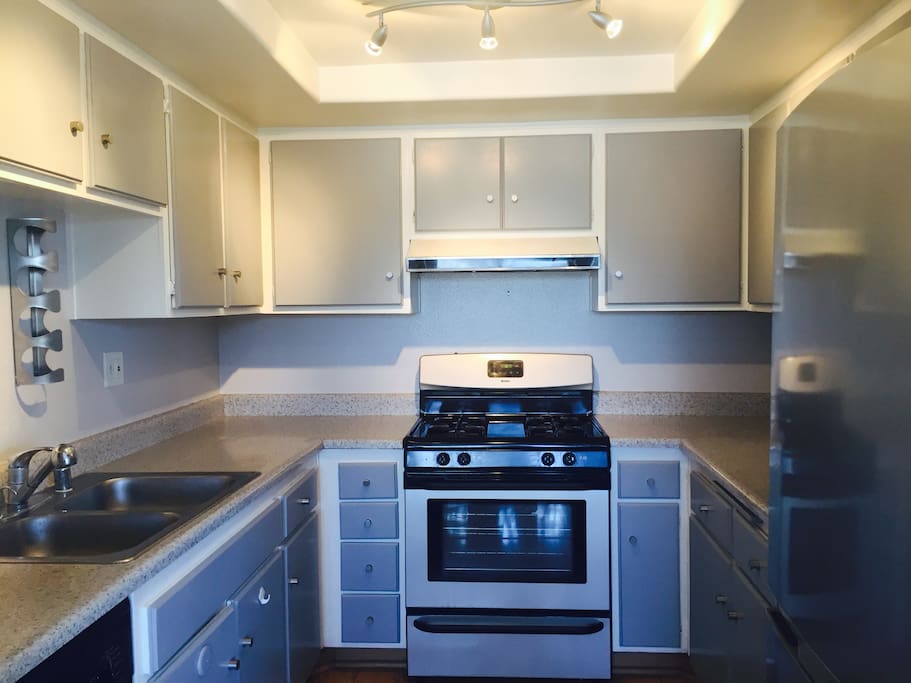 Newly painted kitchen/cabinets. New stainless steel appliances