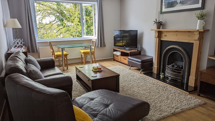 Spacious 2 Bedroom Flat, In A Great Location. - Wareham, UK