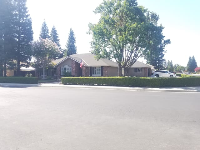 Airbnb Clovis Vacation Rentals Places To Stay California