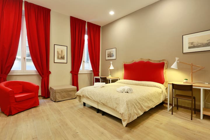 TORNABUONI BOUTIQUE APT