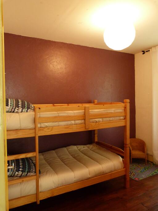 bedroom 2 with bunkbeds