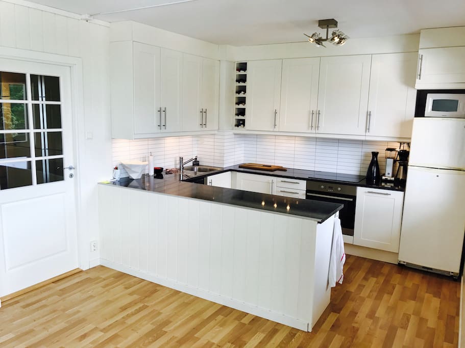 Induction cooktop, oven and dishwasher